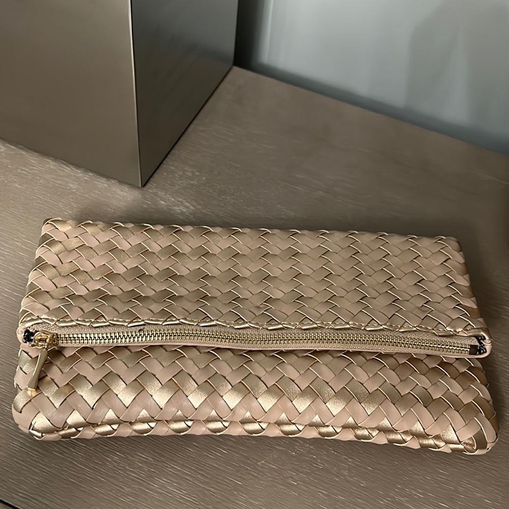 Absolutely stunning clutch!
